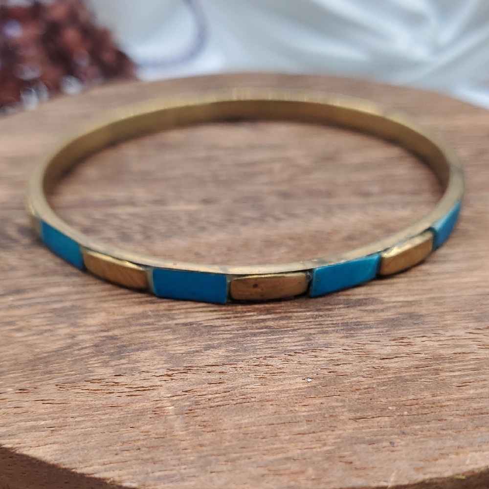 Egyptian Gold-Tone Bangle Bracelet with Turquoise Accents B3429